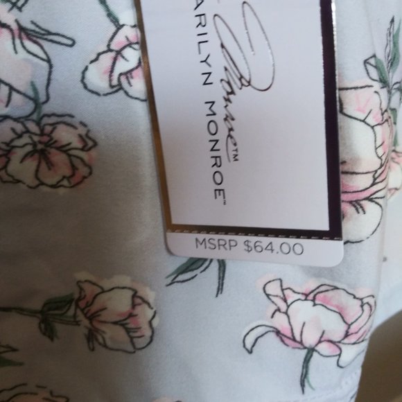 Marilyn Monroe 2 piece pajama shorts set - Picture 8 of 10